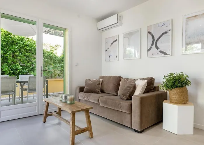 Ab Cap French Riviera - Cap D'antibes * 昂蒂布